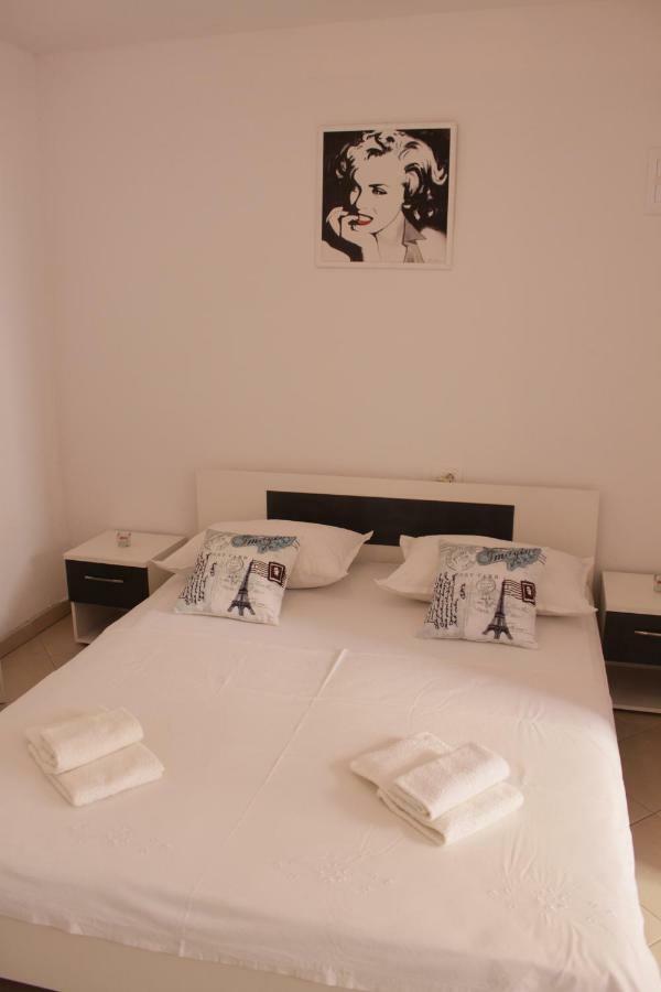 Adria Apartments Stobreč Eksteriør billede