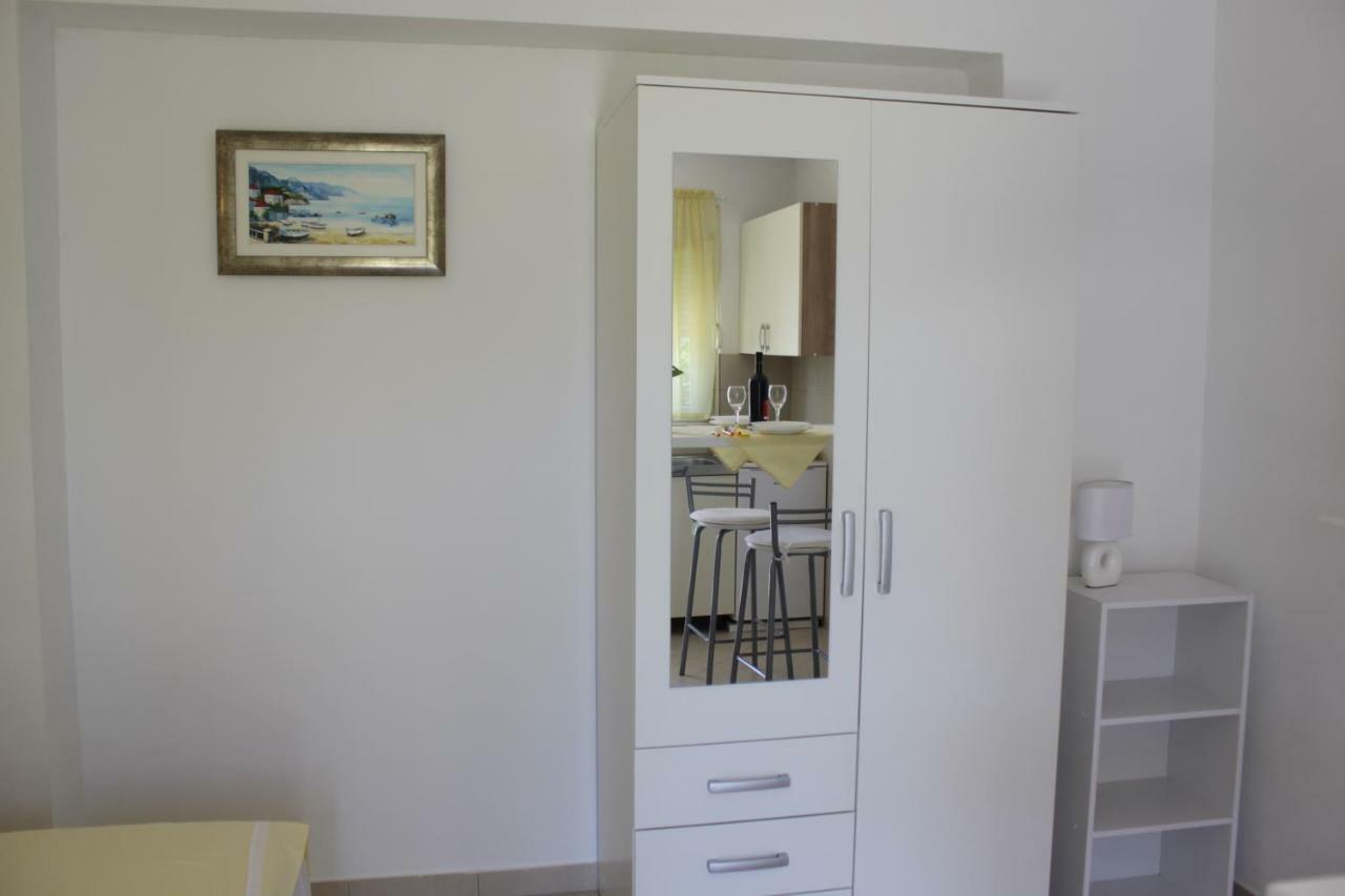 Adria Apartments Stobreč Eksteriør billede